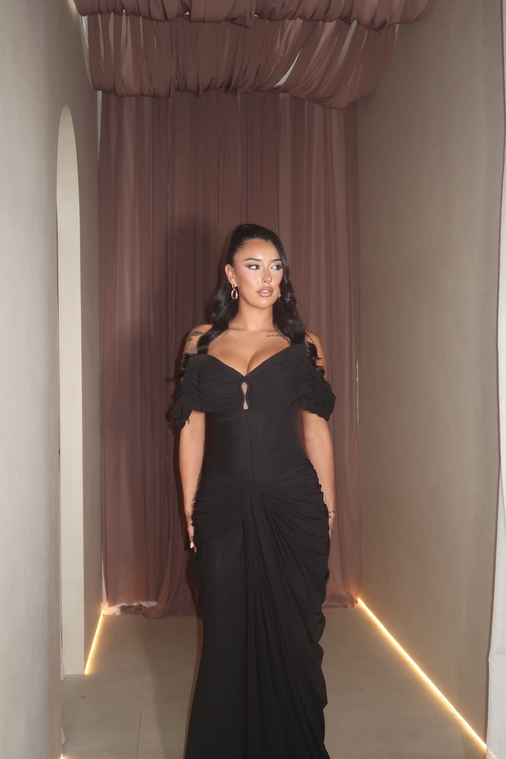 Nira Gown in black by THH