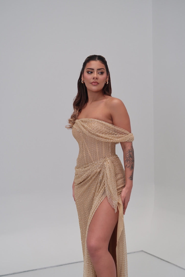 Maven gown