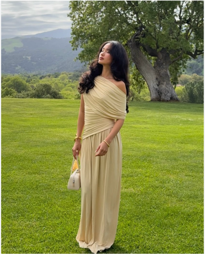 Apolla Gown by Helsa